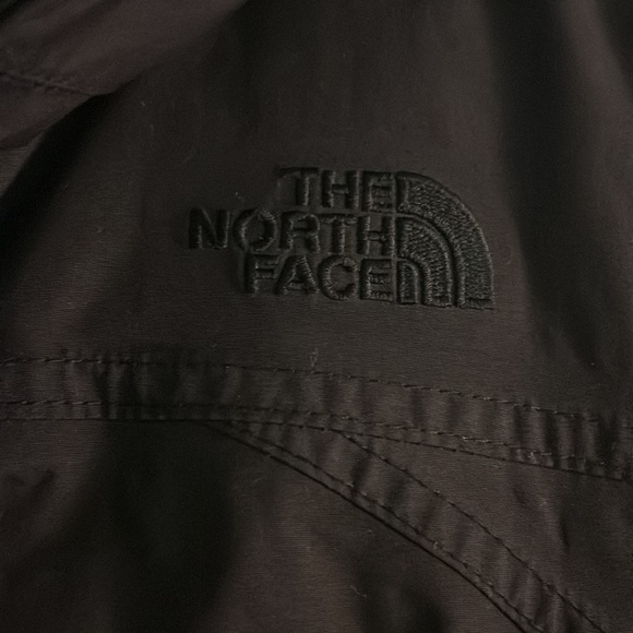 Women's North Face Coat - Picture 5 of 5